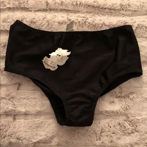 Iheartraves booty shorts